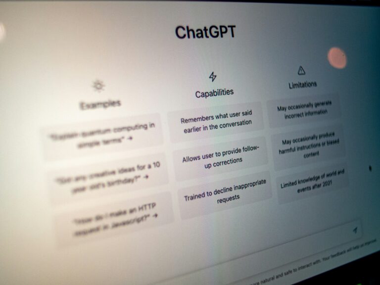 Monitor s chat GPT